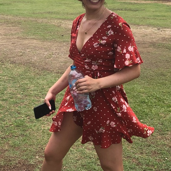 Show me your MuMu Dress - Picture 2 of 3